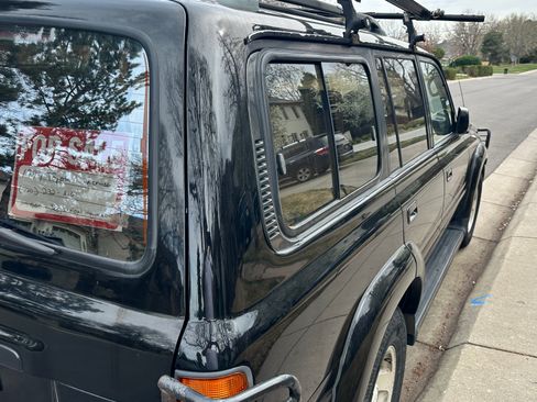 Used 1997 Toyota Land Cruiser image 10