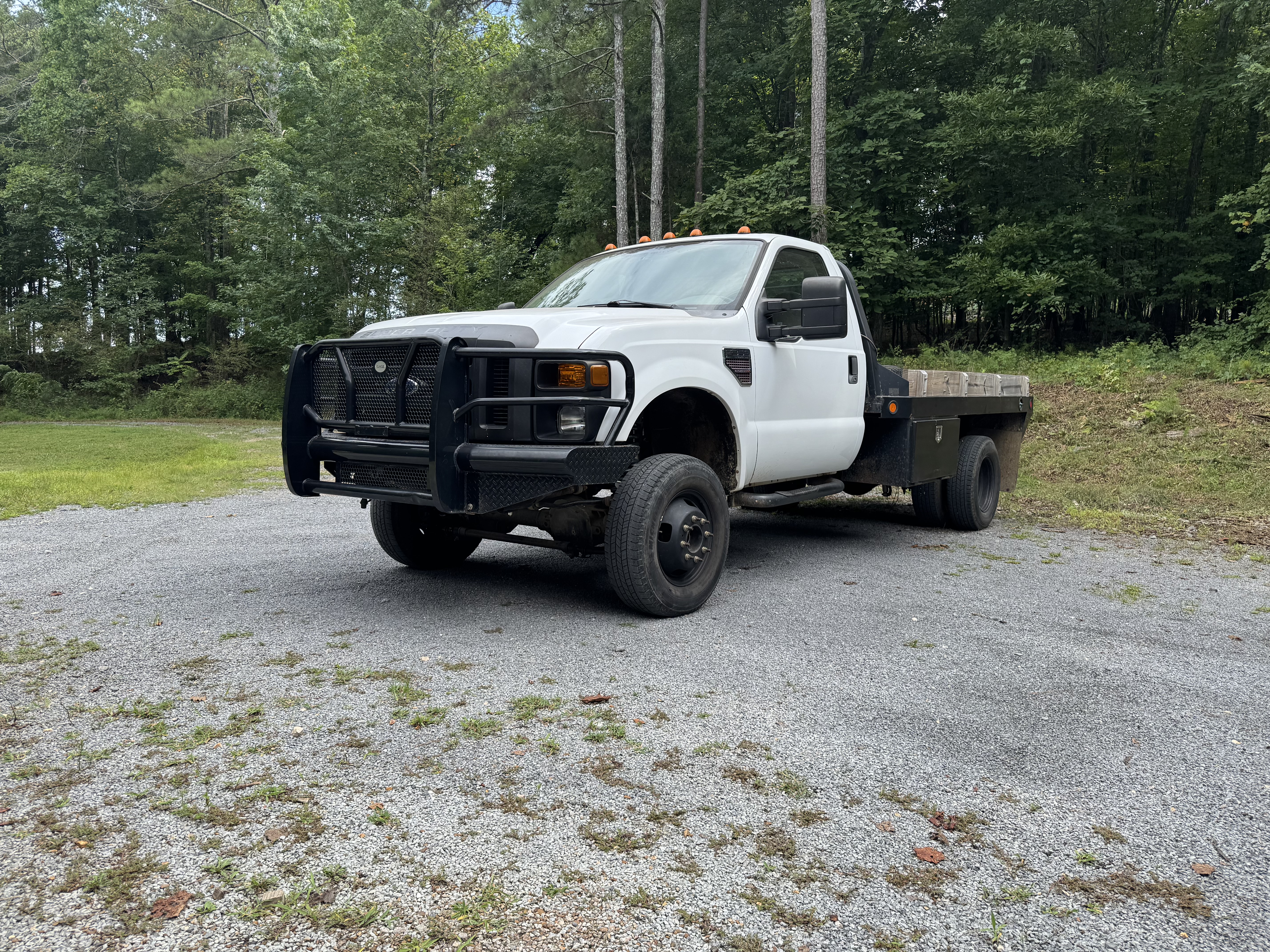 Used 2009 Ford F350 4x4 Regular Cab DRW Super Duty image 2