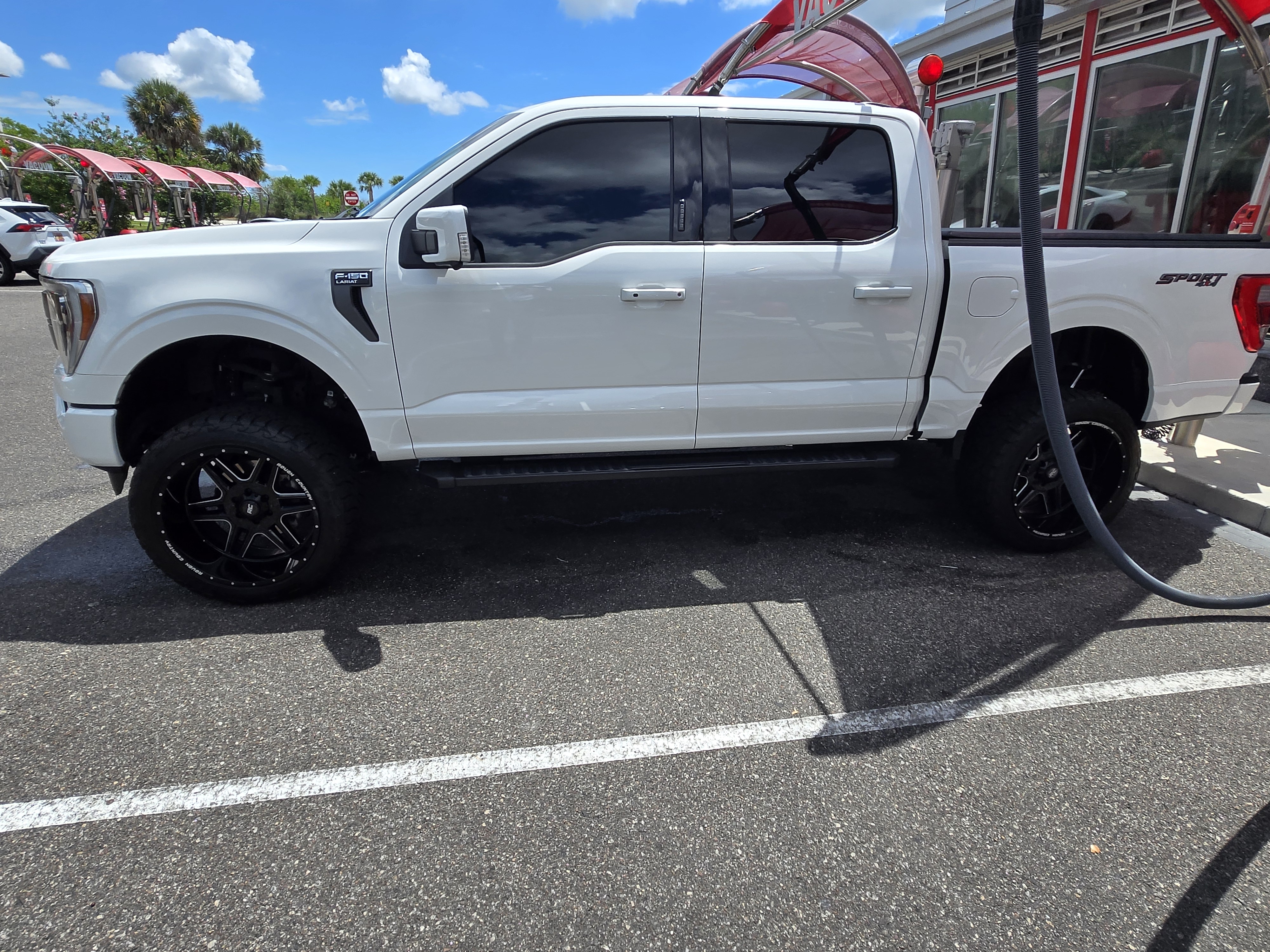 Used 2023 Ford F150 Lariat w/ Equipment Group 502A High AWD/4WD image 6