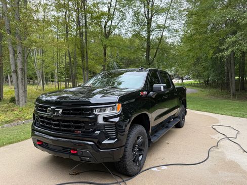 Used 2022 Chevrolet Silverado 1500 LT Trail Boss w/ LT Trail Boss Premium Package image 17