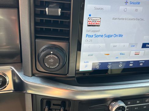 Used 2021 Ford F150 Lariat w/ Equipment Group 502A High image 23