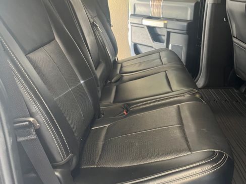 Used 2019 Ford F150 Lariat w/ Equipment Group 502A Luxury AWD/4WD image 13