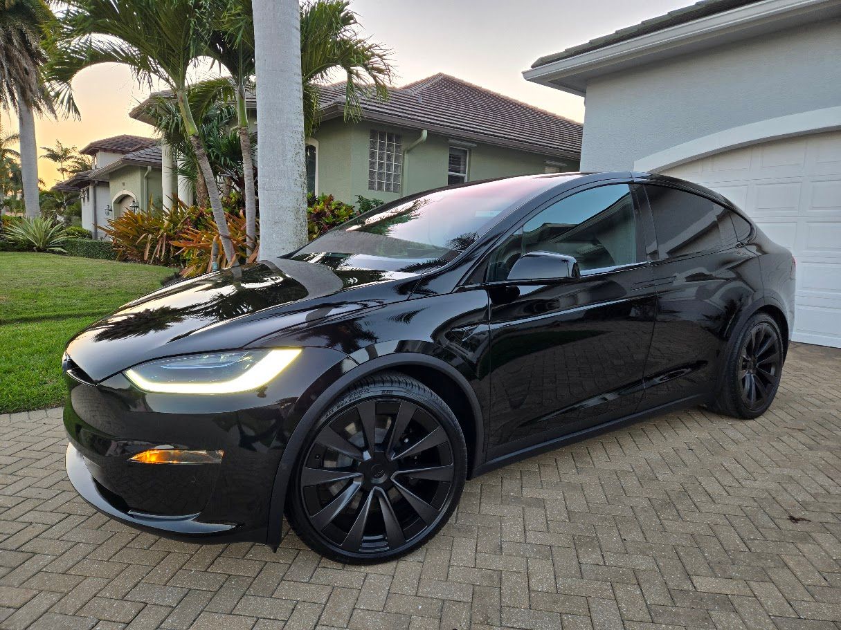 Used 2022 Tesla Model X AWD/4WD image 11