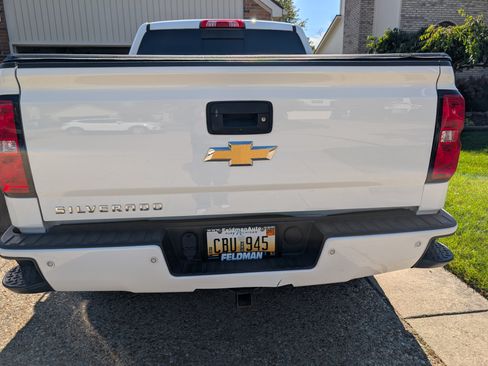 Used 2018 Chevrolet Silverado 1500 LT w/ All Star Edition image 5