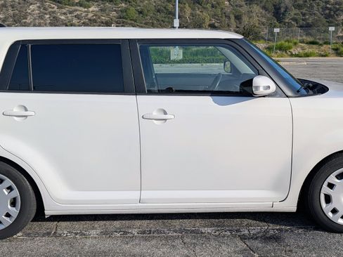 Used 2009 Scion xB image 8