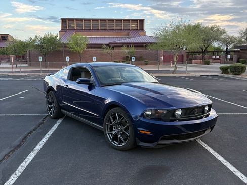 Used 2012 Ford Mustang GT RWD image 6