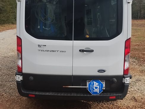 Used 2020 Ford Transit 250 Medium Roof w/ Load Area Protection Package image 2