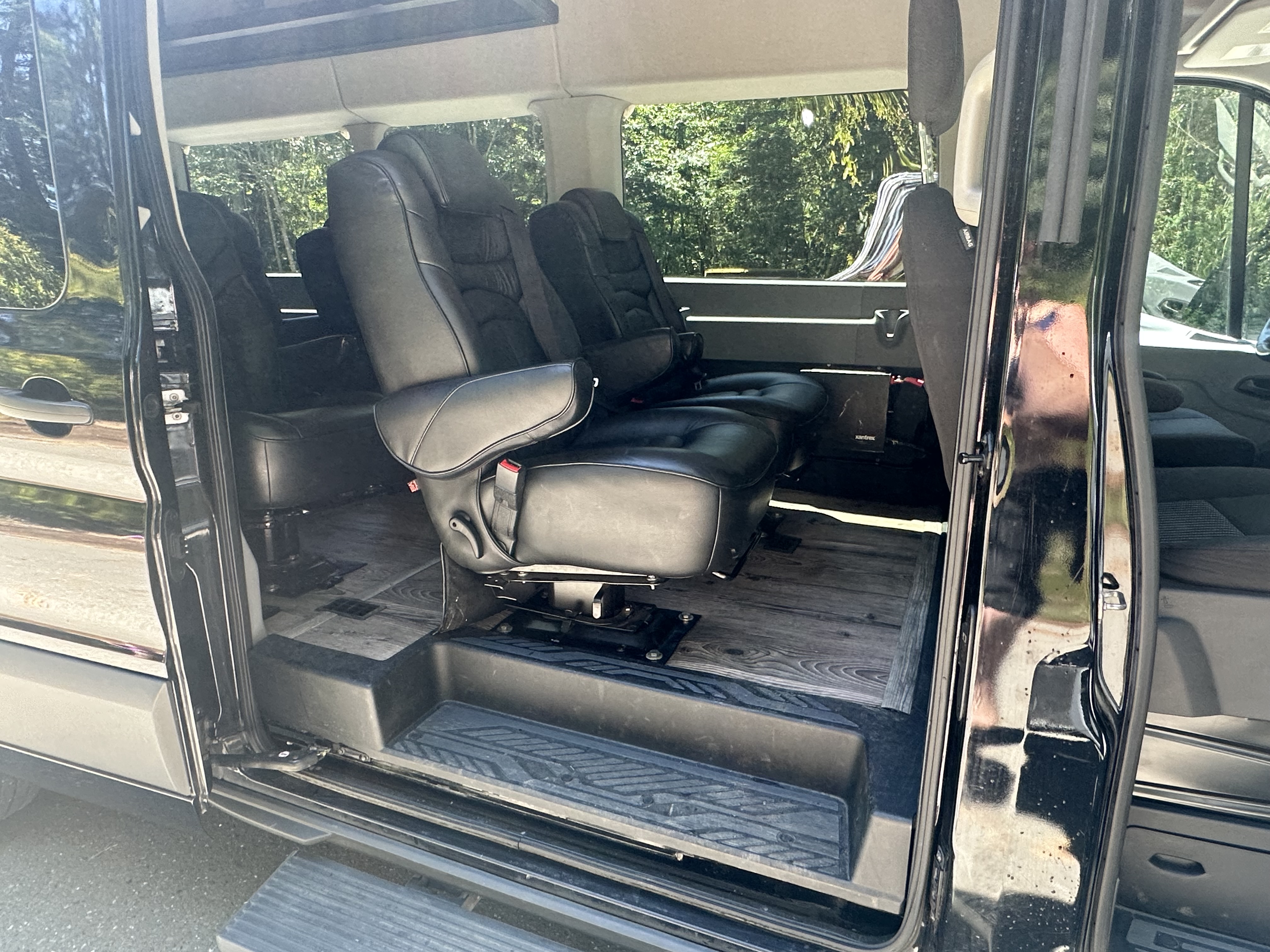 Used 2017 Ford Transit 350 XLT RWD image 11