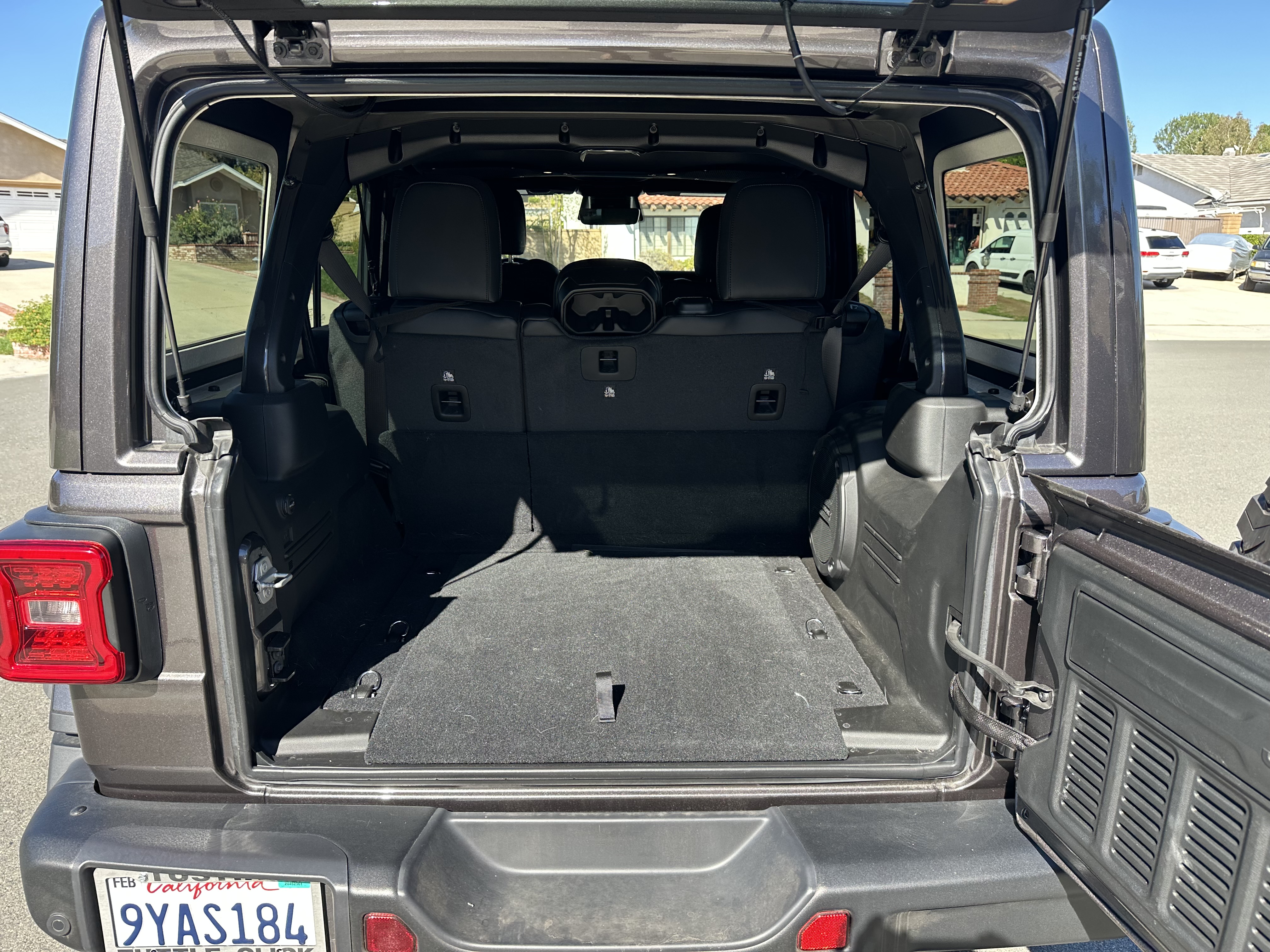 Used 2026 Jeep Wrangler Unlimited Rubicon AWD/4WD image 8