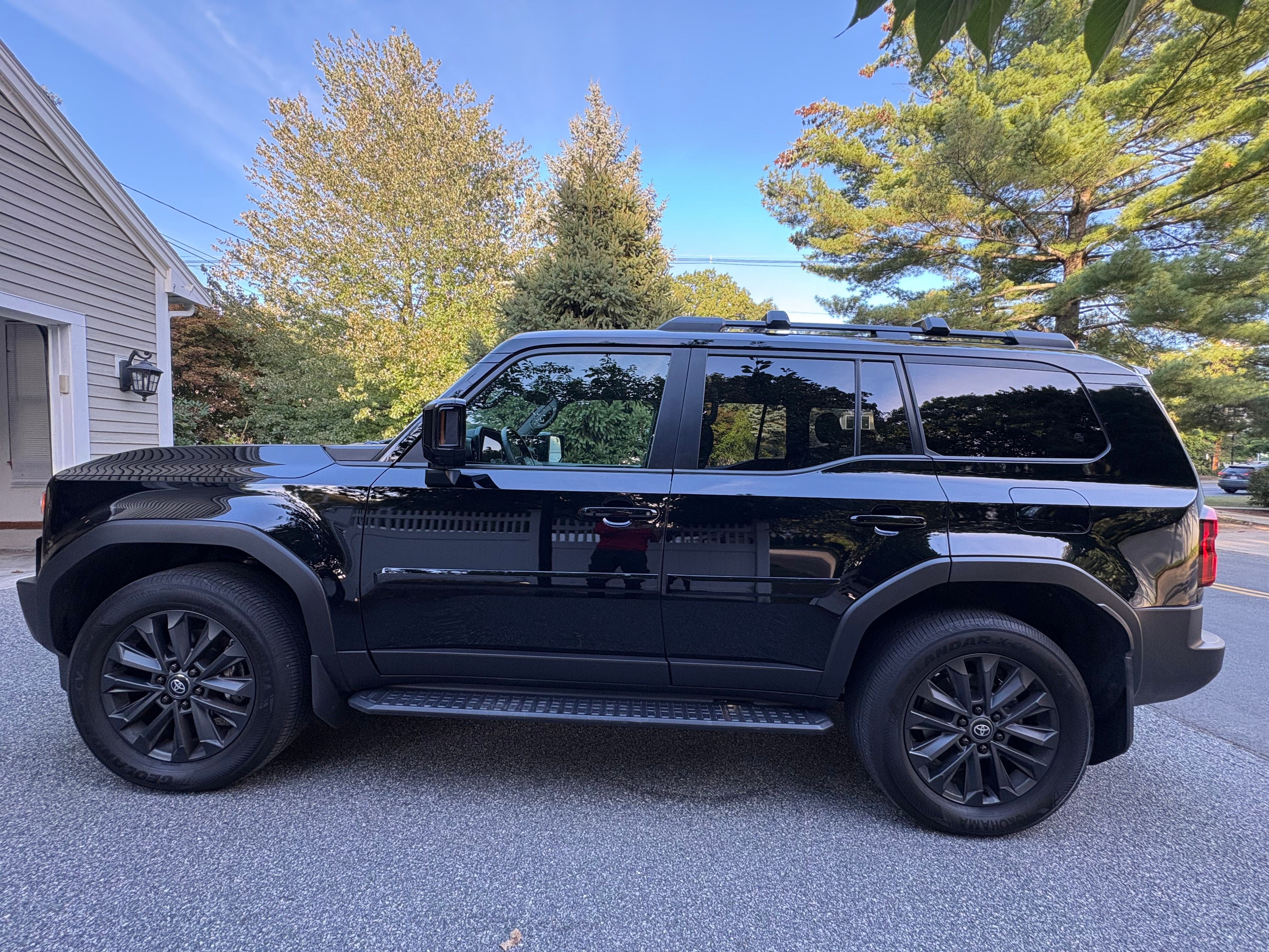 Used 2025 Toyota Land Cruiser w/ Premium Package AWD/4WD image 8