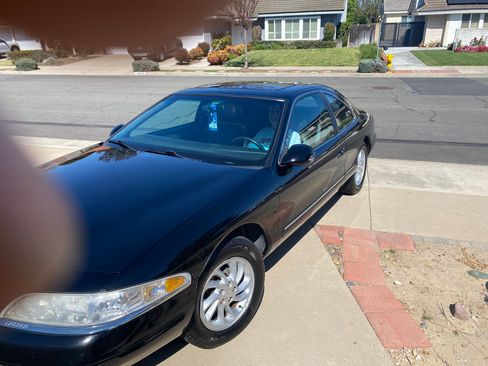 Used 1998 Lincoln Mark VIII RWD image 9