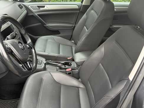 Used 2015 Volkswagen Golf SE w/ Golf Sport Package FWD image 13
