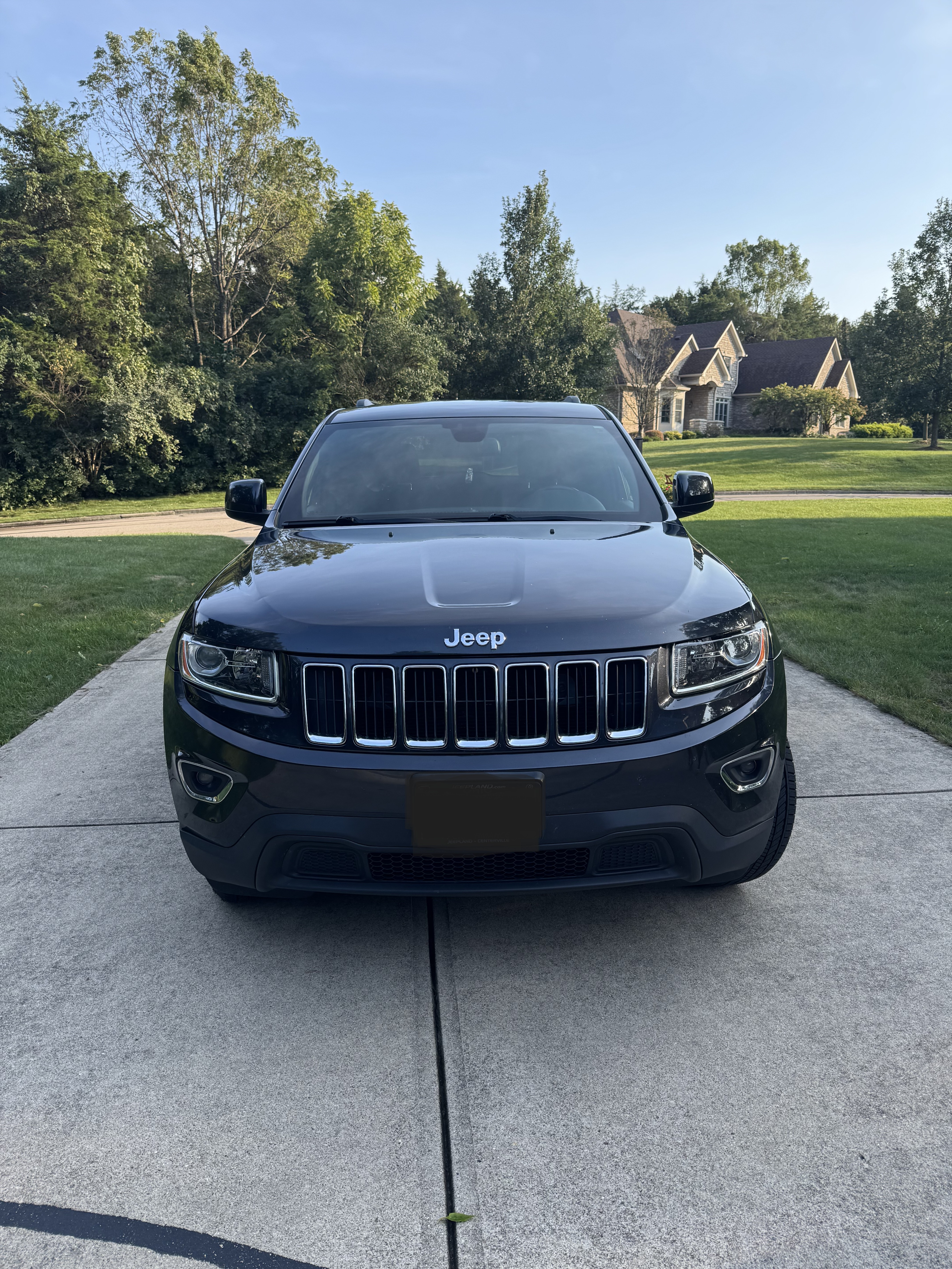 Used 2016 Jeep Grand Cherokee Laredo w/ Quick Order Package 23E AWD/4WD image 2
