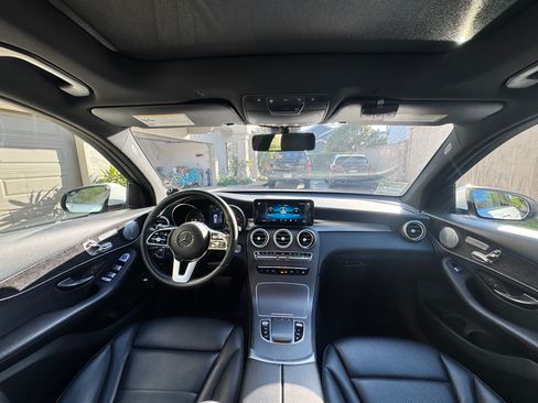 Used 2020 Mercedes-Benz GLC 300 4MATIC image 5