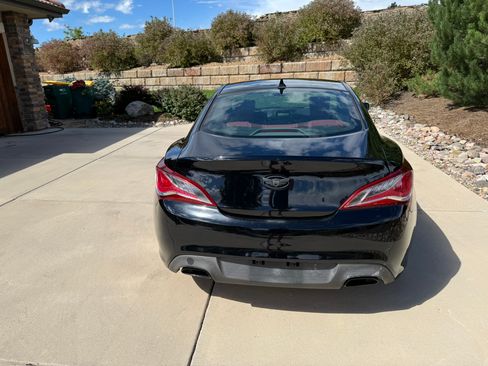 Used 2013 Hyundai Genesis 3.8 image 5
