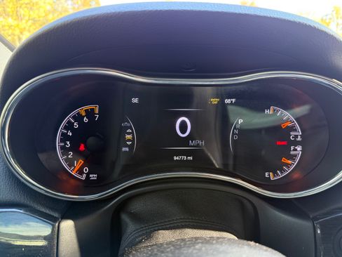 Used 2021 Jeep Grand Cherokee Trailhawk w/ Trailhawk Luxury Group image 12