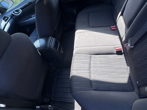 Used 2017 Nissan Sentra SV FWD image 4