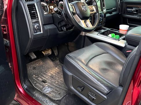 Used 2015 RAM 3500 Laramie image 12