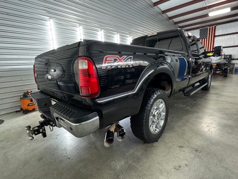 Used 2016 Ford F350 King Ranch w/ FX4 Off-Road Package AWD/4WD image 2