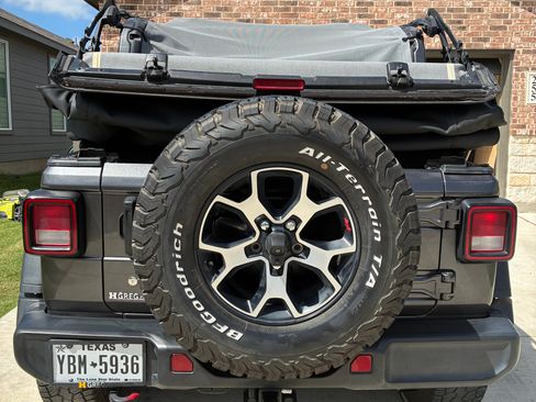 Used 2019 Jeep Wrangler Rubicon AWD/4WD image 10