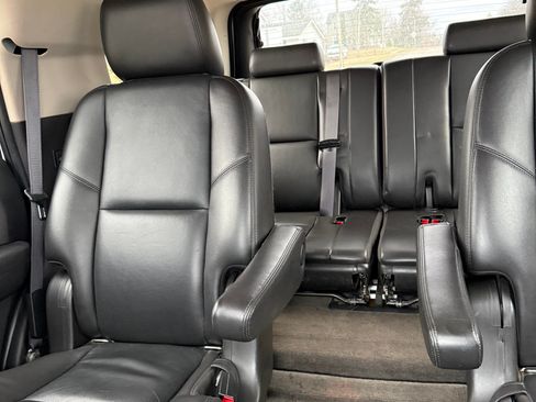 Used 2011 Chevrolet Tahoe LTZ image 11