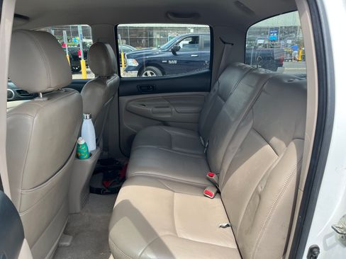 Used 2006 Toyota Tacoma 4x4 Double Cab image 6