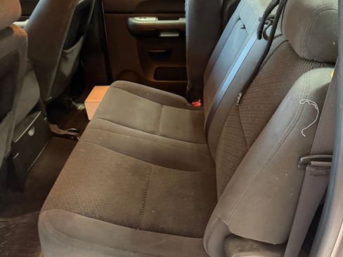 Used 2007 Chevrolet Silverado 2500 LT RWD image 15