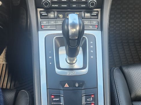 Used 2018 Porsche 718 Cayman S image 10