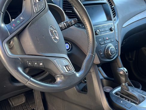 Used 2018 Hyundai Santa Fe Sport image 8