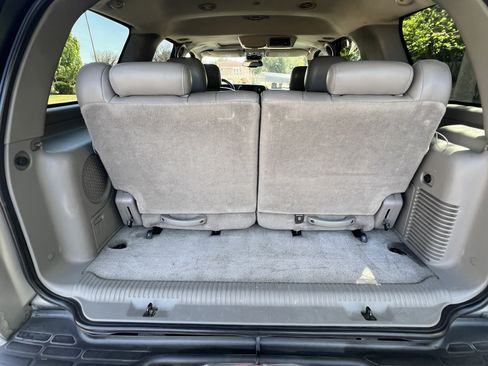 Used 2004 Chevrolet Tahoe LT w/ LT Preferred Equipment Group image 20