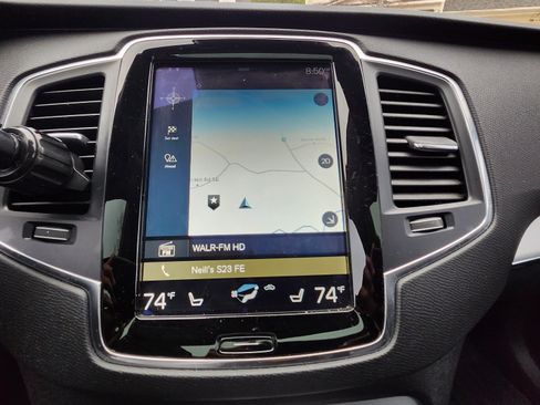 Used 2018 Volvo XC90 T6 Momentum w/ Convenience Package image 11