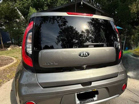Used 2018 Kia Soul + w/ + Primo LIT Package image 14