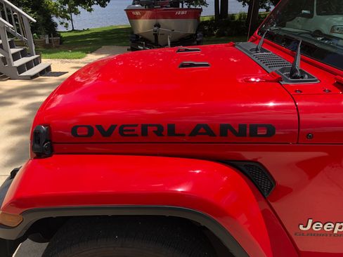 Used 2022 Jeep Gladiator Overland w/ Popular Equipment Package image 18