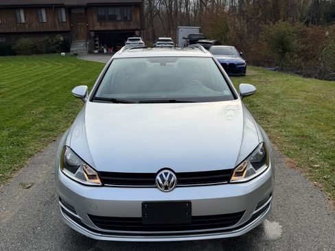 Used 2015 Volkswagen Golf SEL image 1