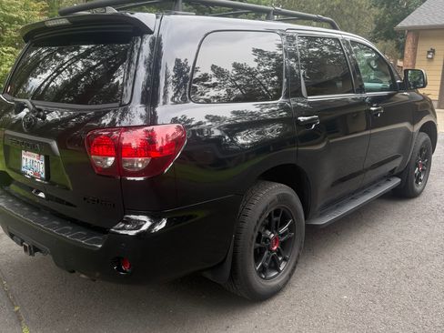 Used 2021 Toyota Sequoia TRD Pro AWD/4WD image 5