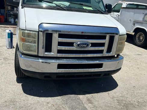 Used 2008 Ford E-250 and Econoline 250 image 1