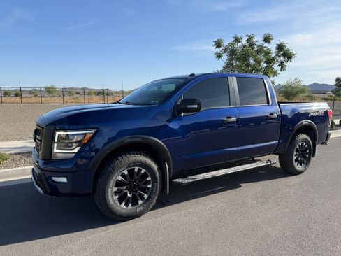 Used 2021 Nissan Titan PRO-4X w/ Pro-4x Convenience Package AWD/4WD image 1