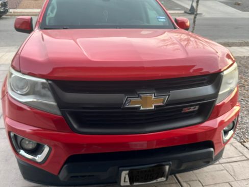 Used 2018 Chevrolet Colorado Z71 image 2