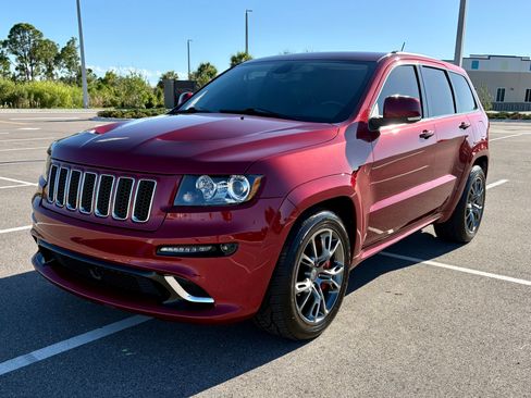 Used 2012 Jeep Grand Cherokee SRT8 w/ Luxury Group II image 12