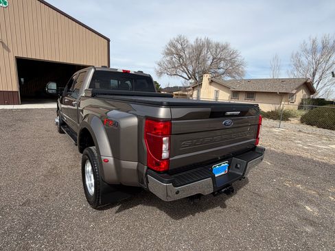Used 2020 Ford F350 XLT w/ XLT Premium Package image 8