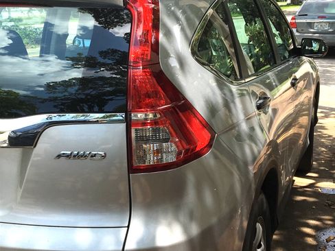 Used 2015 Honda CR-V LX image 1