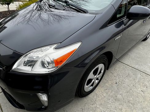 Used 2013 Toyota Prius Two image 10
