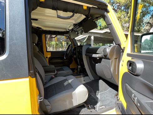 Used 2009 Jeep Wrangler X image 11