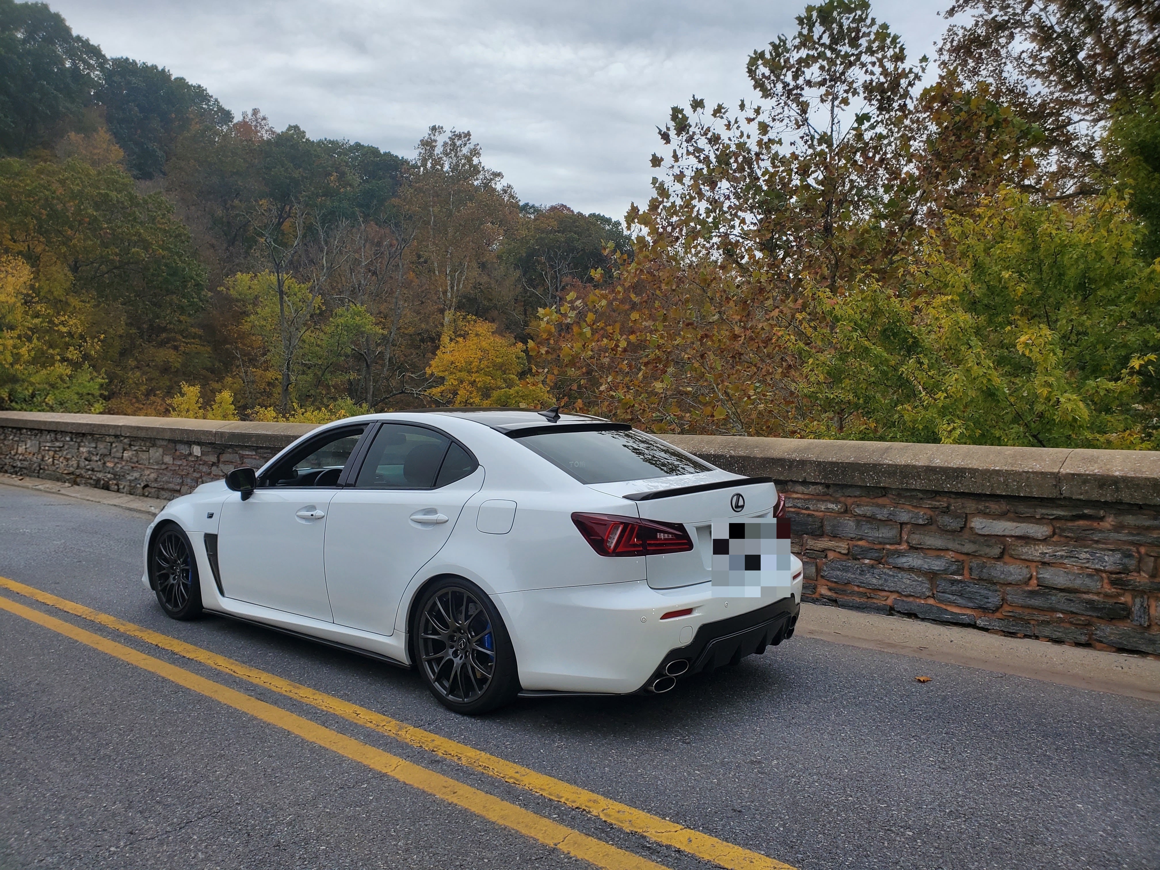 Used 2013 Lexus IS F w/ Preferred Accessory Pkg RWD image 15