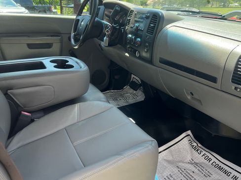 Used 2011 Chevrolet Silverado 3500 W/T RWD image 12