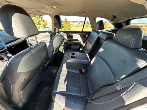 Used 2018 Subaru Outback 3.6R Limited image 15