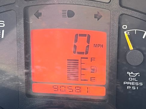 Used 1996 Chevrolet Corvette Coupe image 9