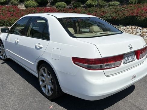 Used 2003 Honda Accord EX image 9
