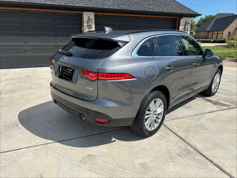 Used 2017 Jaguar F-PACE Prestige AWD/4WD image 4