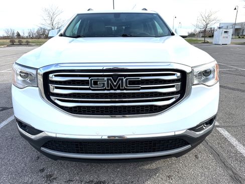 Used 2018 GMC Acadia SLT image 2